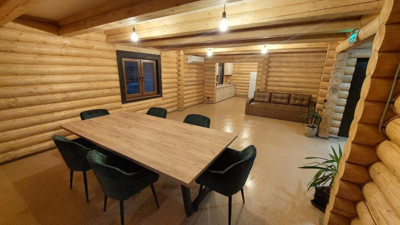 Загородный Комплекс Fort Pirnov Park Pirnove Exterior photo